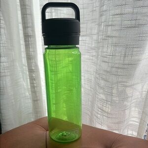 Yeti Plastic Green Water Bottle with Black Pour Spout Lid